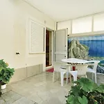 Mate Apartman *